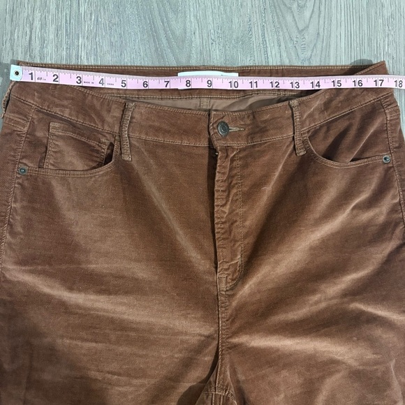 Old Navy Corduroy High Rise Ankle Flare Womens 16 Tall Brown Pants Boho Classic - Picture 7 of 11